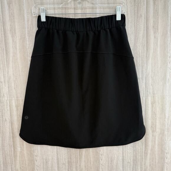 Lululemon On The Fly Pull On Skirt Size 6 Pockets Black Woven Elastic Waist - Picture 4 of 13